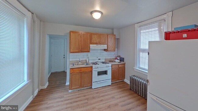 Building Photo - 311 N Robinson St