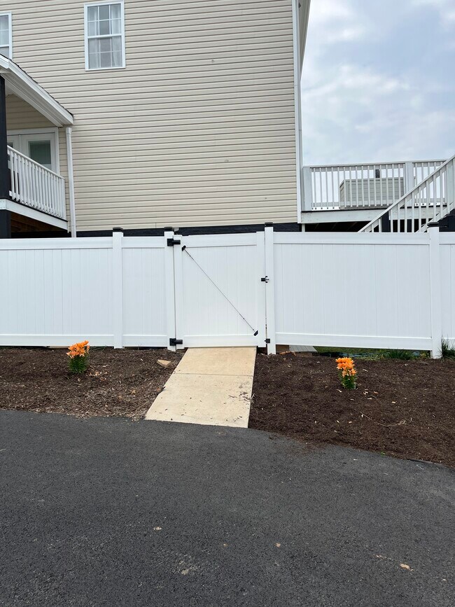 2247 Union Mills Rd, Troy, VA 22974 House Rental in Troy, VA