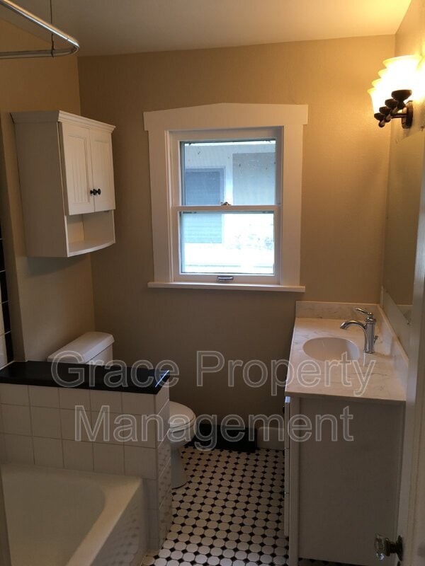 Foto del edificio - 540 S Emerson St