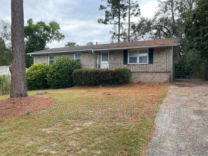 Foto principal - 2341 Ridge Rd