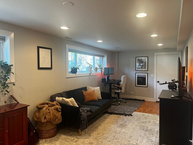 Foto del edificio - 1735 W Grace St