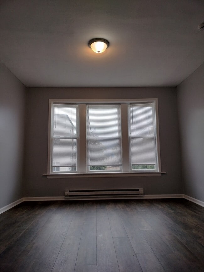 Foto del edificio - 6601 S Green St