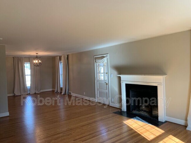 Building Photo - 3925 Ormond Rd