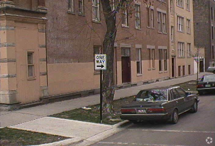 Primary Photo - 1015 N Washtenaw Ave