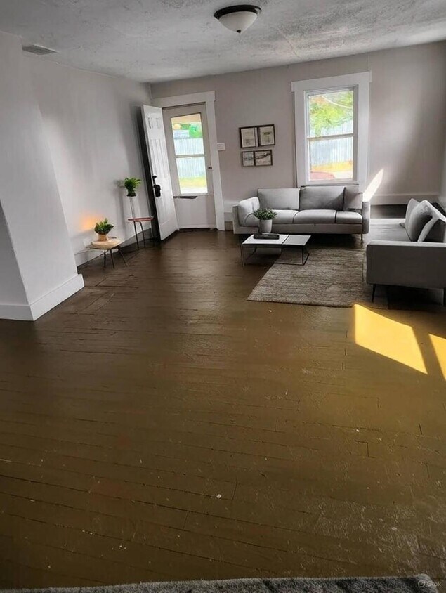 Primary Photo - 3.0 bedroom in Richmond Indiana 47374