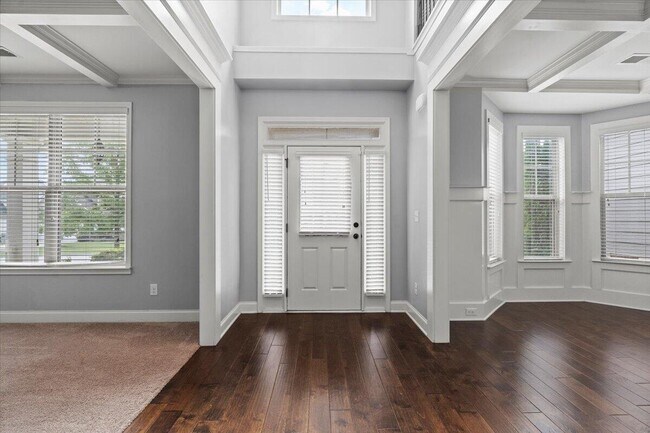 Building Photo - 328 Bella Rose Dr