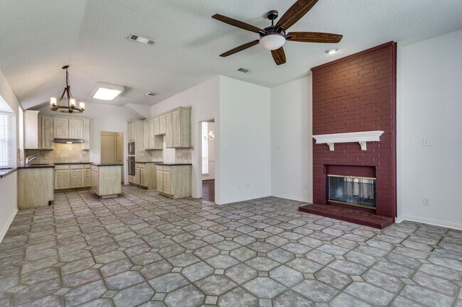 Building Photo - 7716 Meadowlark Dr