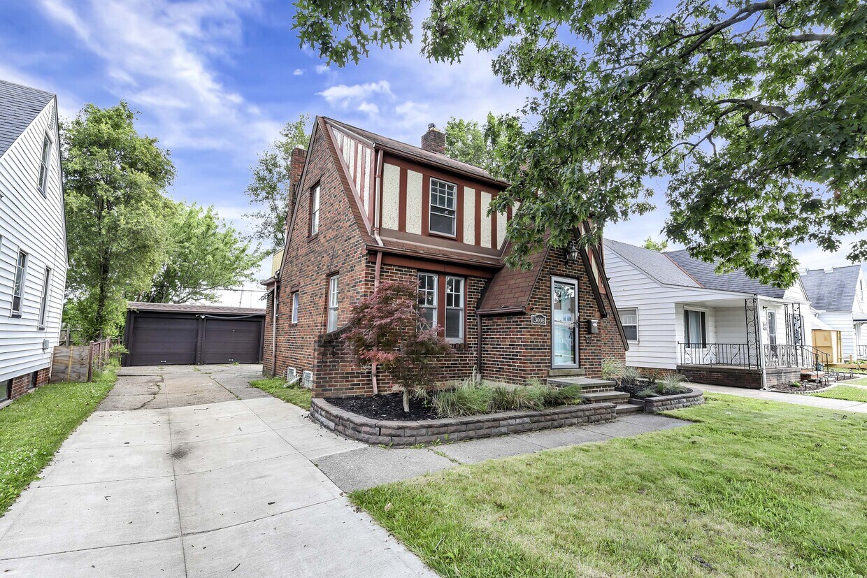 3008 Marmore Ave, Parma, OH 44134 House Rental in Parma, OH