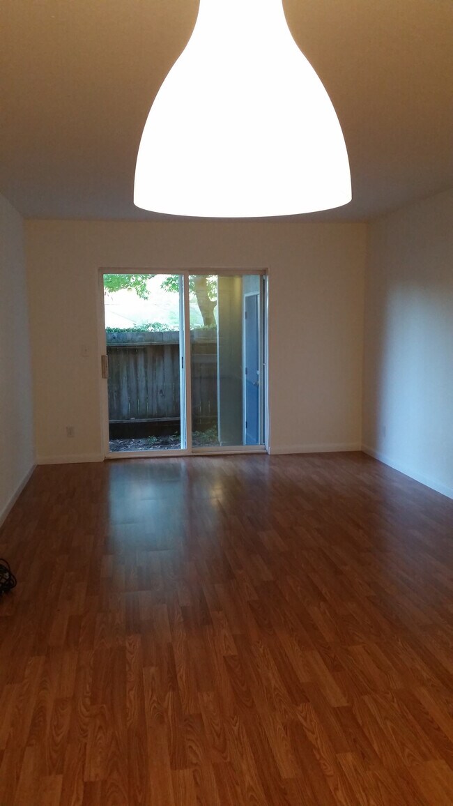 726 Santa Alicia Drive CA 94928, Rohnert Park, CA 94928 Townhome