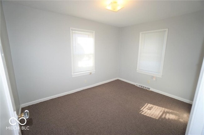 Building Photo - 1306 N Chester Ave