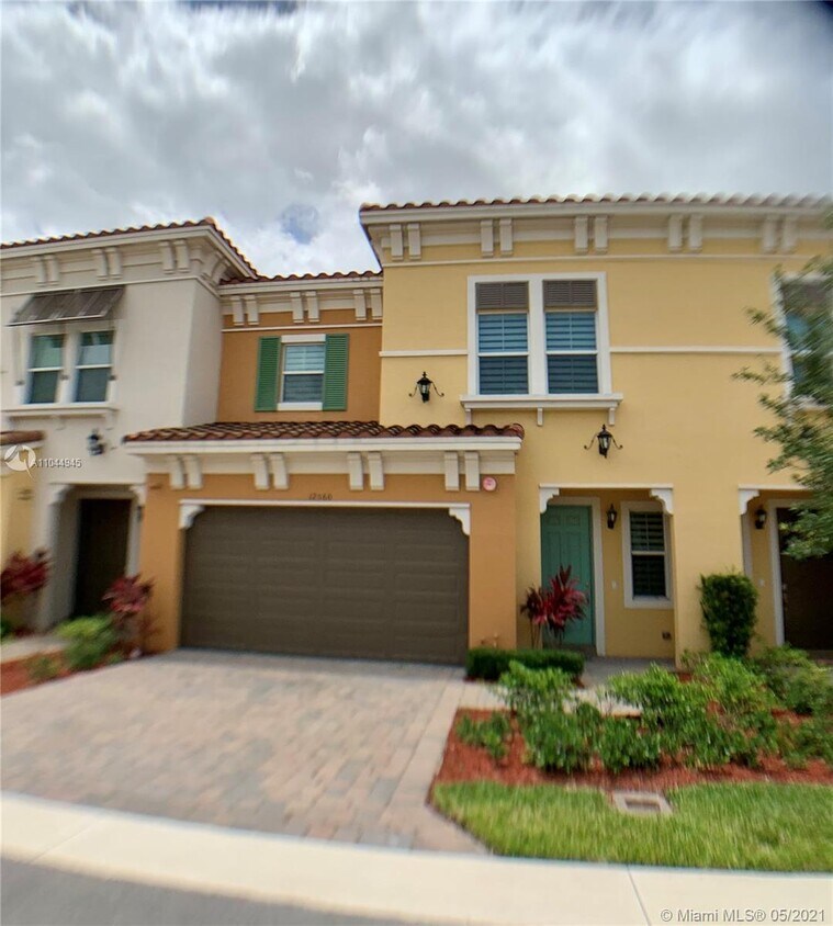 Primary Photo - 12560 NW 32nd Manor