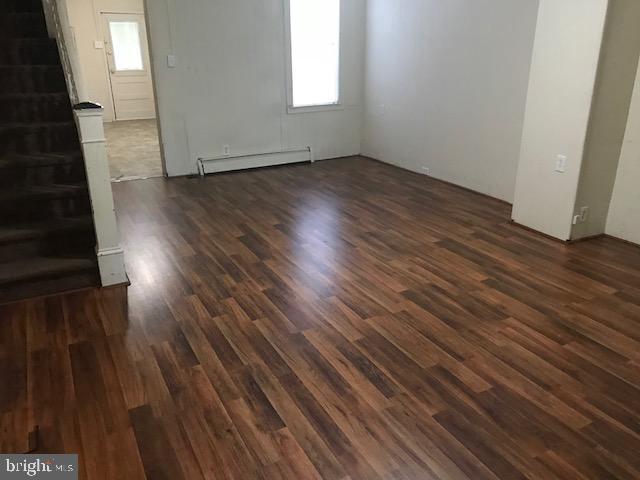 Building Photo - 554 N Plum St