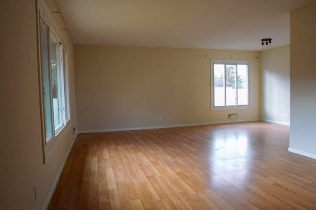 Building Photo - 1364 Poppyseed Dr