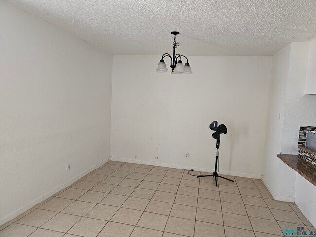 Foto del edificio - 1018 Fairmont Ct