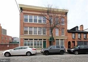 Building Photo - 702 S Wolfe St