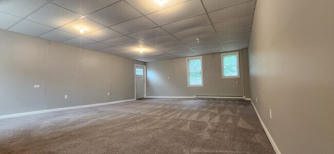 Building Photo - 100 Elm St