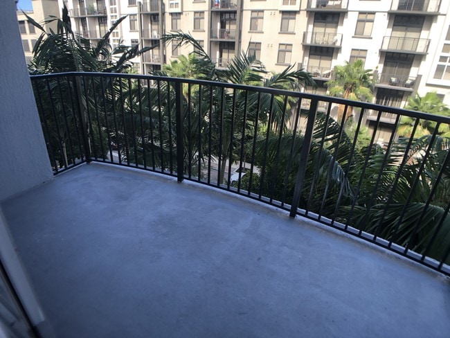 Building Photo - 333 NE 6th St