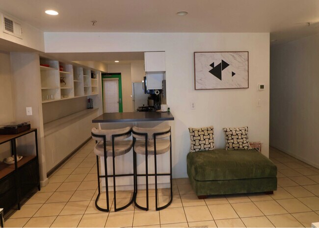 Foto del edificio - 517 L St NW