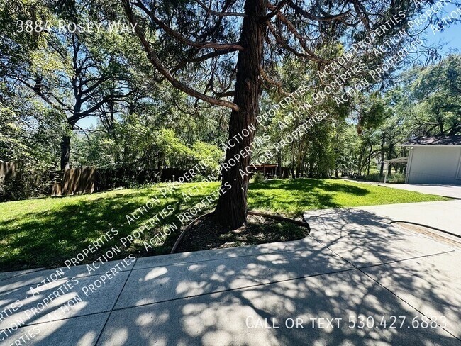 Foto del edificio - 3884 Rosey Way