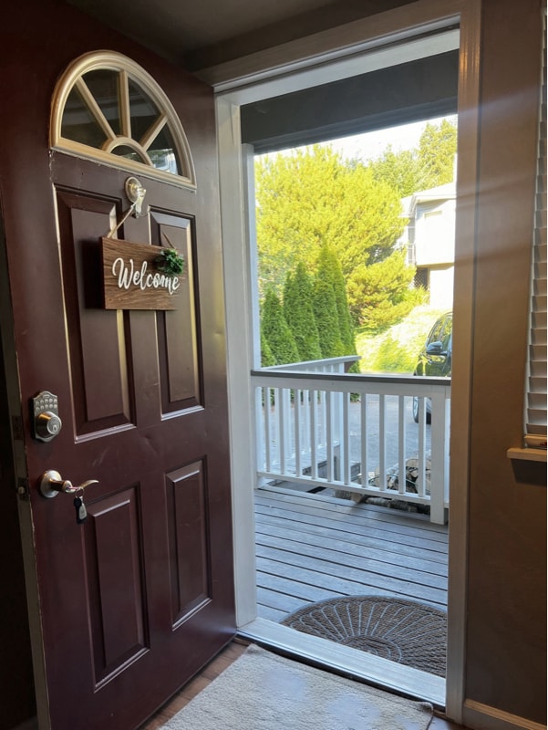 Building Photo - 723 N 8th St