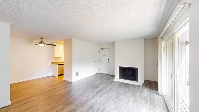 Building Photo - 521 Alameda del Prado