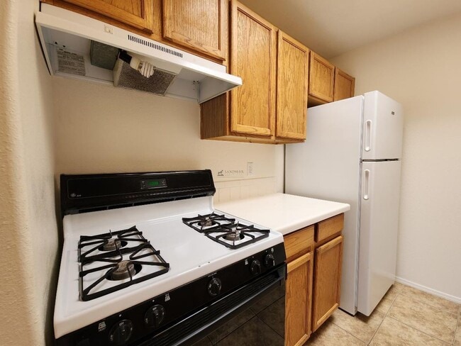 Building Photo - 3353 Vista Del Prado Ct