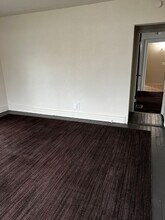 Building Photo - 1111 S Main St