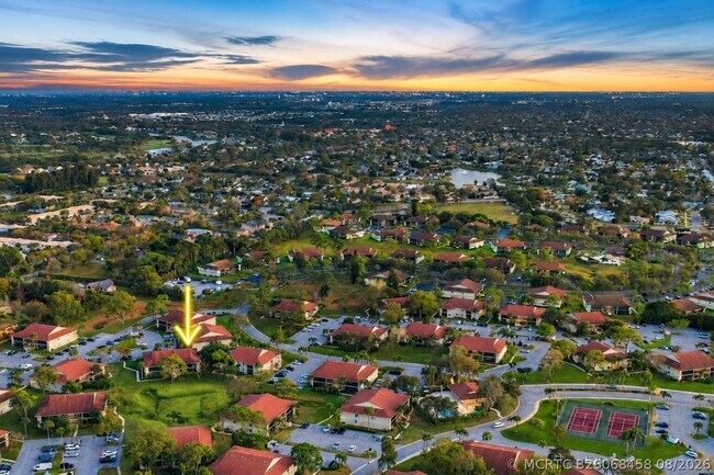 Foto del edificio - 6519 Chasewood Dr