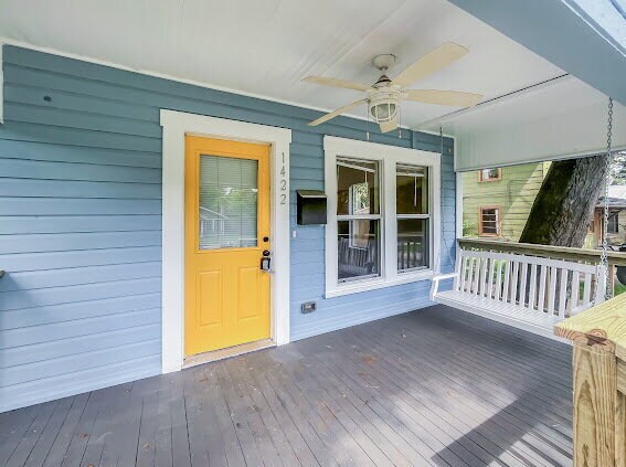 Foto del edificio - "Charming MIDTOWN 2-Bedroom Home with Glea...