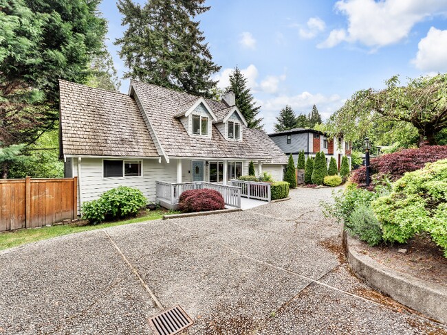 Building Photo - 6960 93rd Ave SE