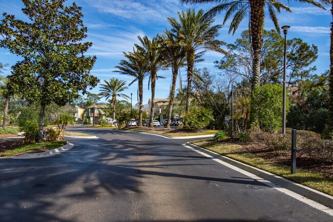 Building Photo - 3BR | 2 BA | 1-Car Las Palmas Townhome