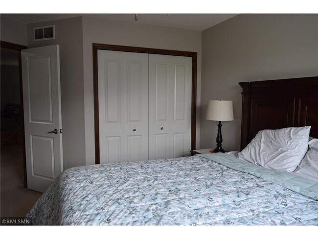 Foto del edificio - 15574 60th Ave N