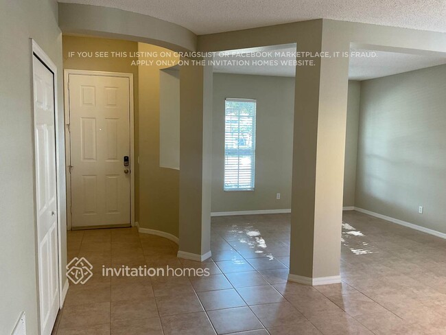 Building Photo - 632 Cressa Cir