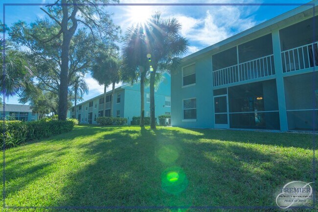 Foto del edificio - ***NORTH NAPLES***PIPER'S POINTE***ANNUAL*...