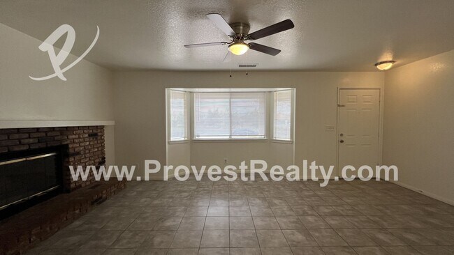 Foto del edificio - Nice 3 Bedroom 2 Bath Home in Hesperia!!