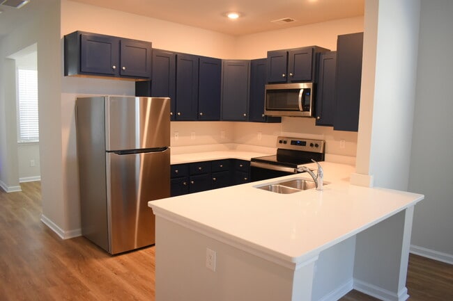 Foto del edificio - 1070 Clapboard Ln