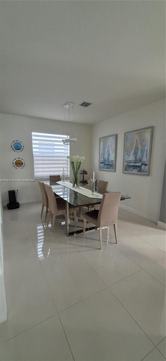 Foto del edificio - 8760 NW 102nd Ct