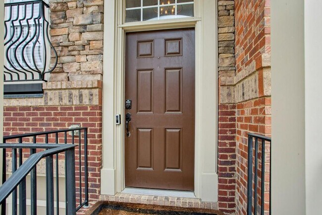 Building Photo - 346 Ardmore Ct NW