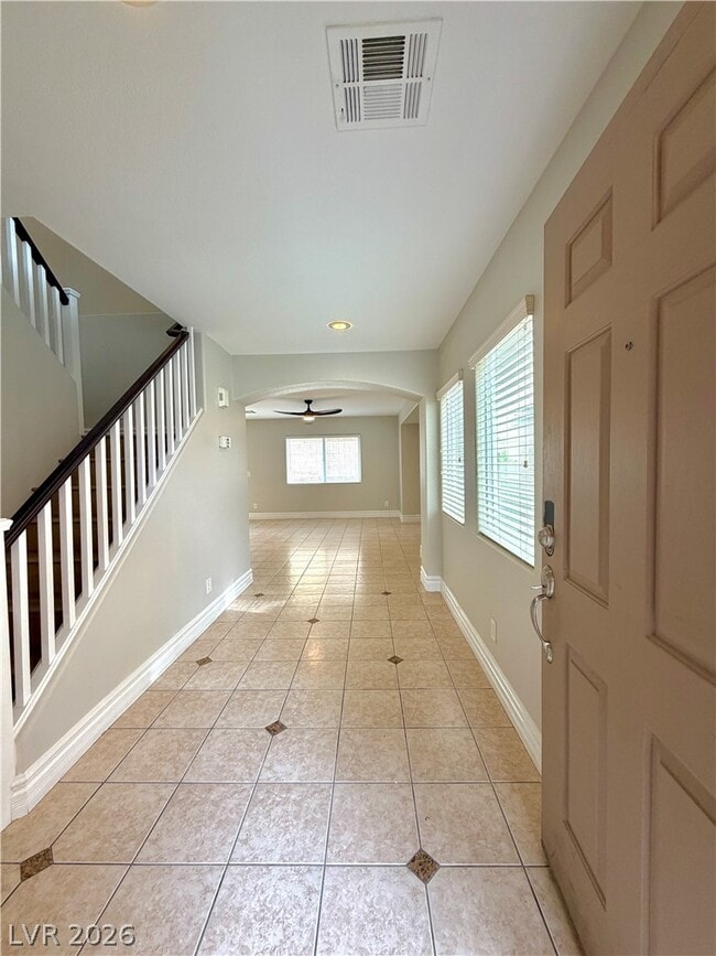 Building Photo - 299 Dogleg Dr