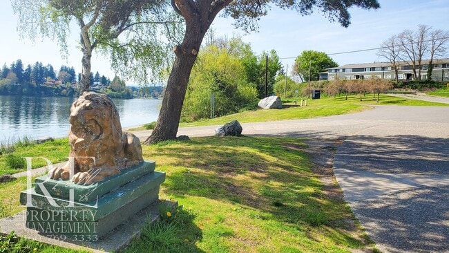 Building Photo - 3-Bedroom Near Lions Field with Fenced Yard & Covered Patio