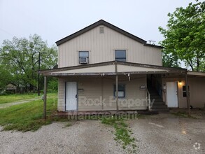 Building Photo - 821 N Highland Ave