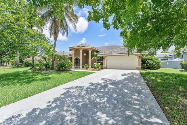 Building Photo - 4868 Kensington Cir