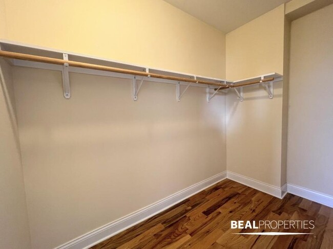 Foto del edificio - 0 bedroom in CHICAGO IL 60614