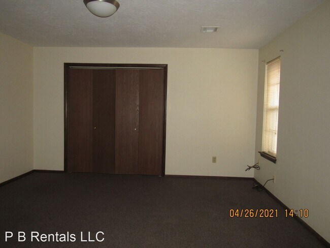 Building Photo - 2 br, 1 bath House - 7914 NW Crossland Circle