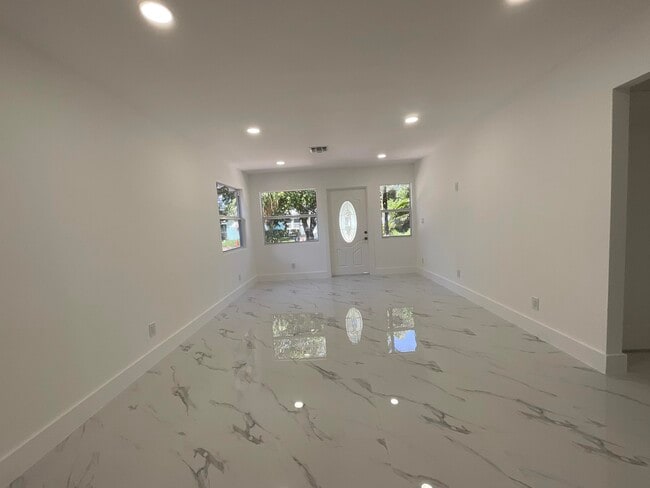 Foto del edificio - 700 Tallapoosa St