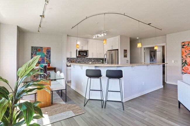Foto del edificio - South Lake Union View 3 bed Condo availabl...