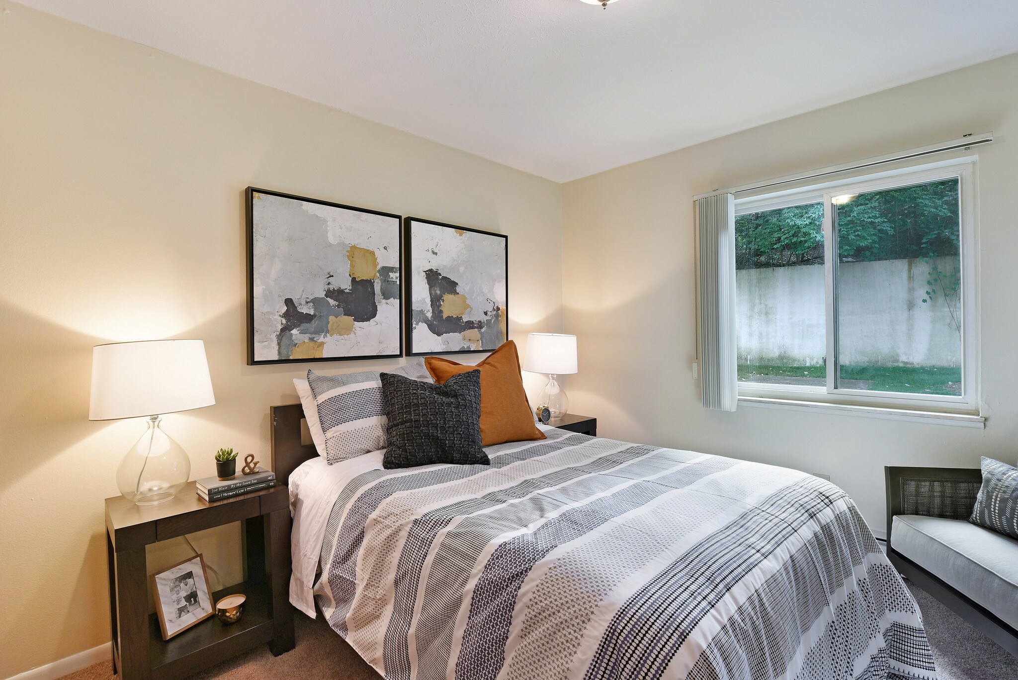 Euclid Apartments – photo 4
