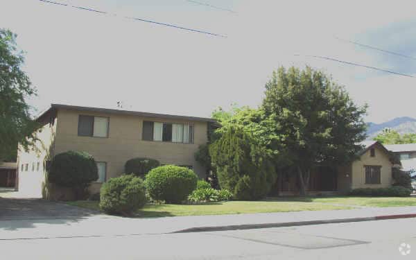 Primary Photo - 319 S Primrose Ave