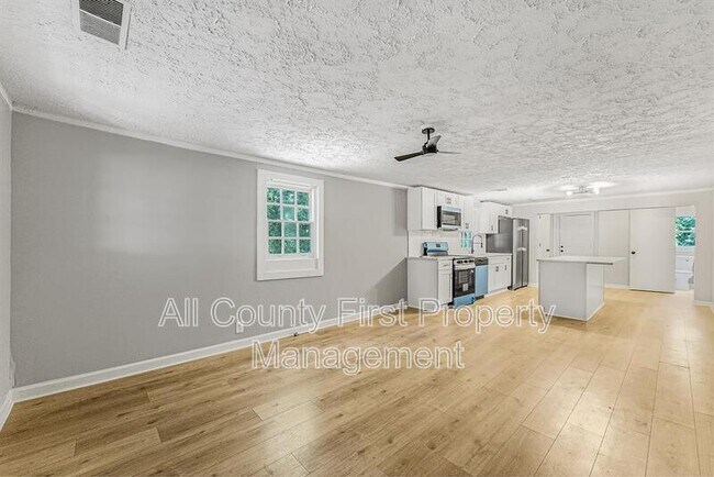 Foto del edificio - 2845 3rd Ave SW