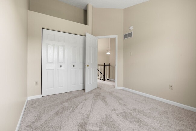 Building Photo - Hawthorne Estates